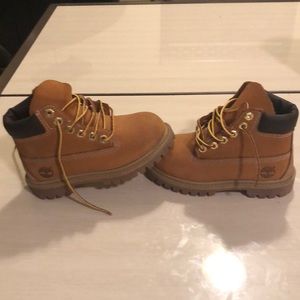 Timberland boot size 9 Toddler